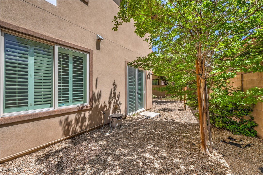 207 Crooked Putter Drive Property Photo 37