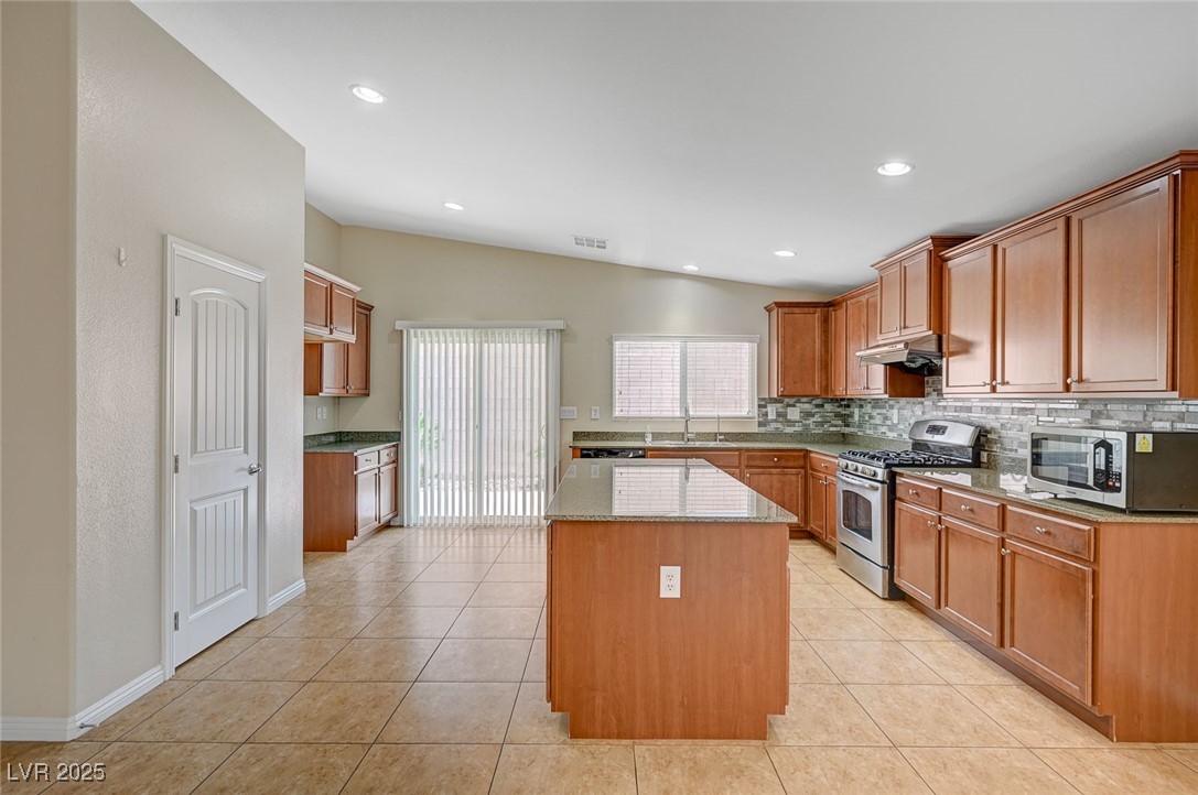 7822 Whitlocks Mill Avenue Property Photo 11