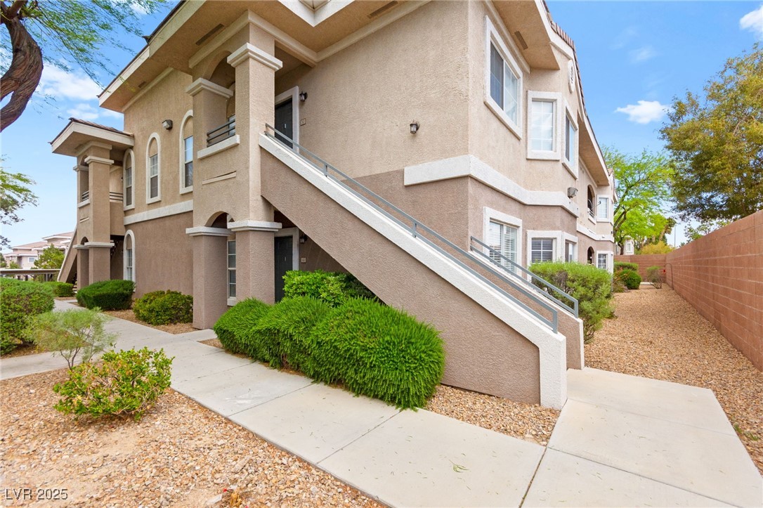 Apache Hills Real Estate Listings Main Image
