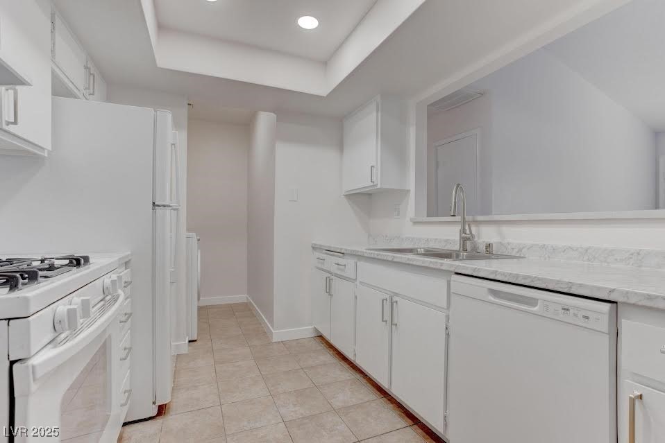 4373 Spencer Street Property Photo 4