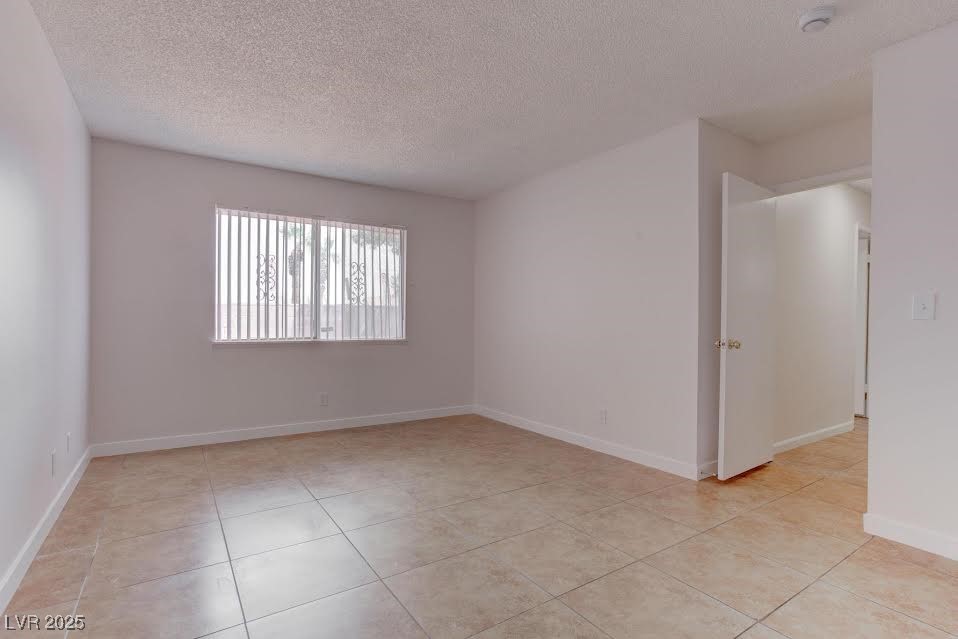 4373 Spencer Street Property Photo 7