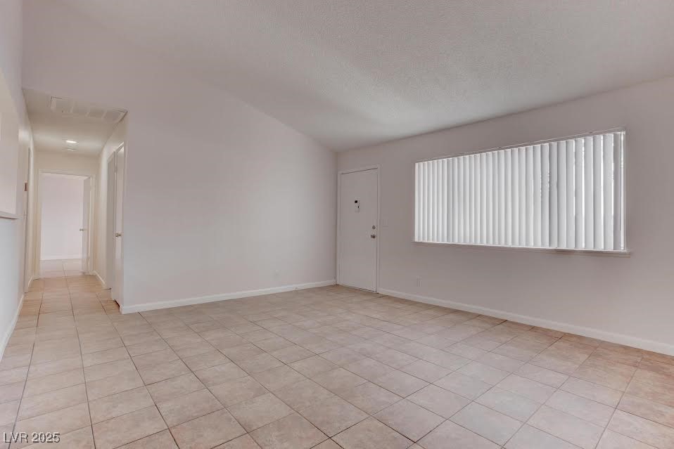4373 Spencer Street Property Photo 14