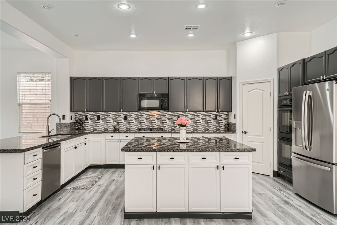 9337 Gold Lake Avenue Property Photo