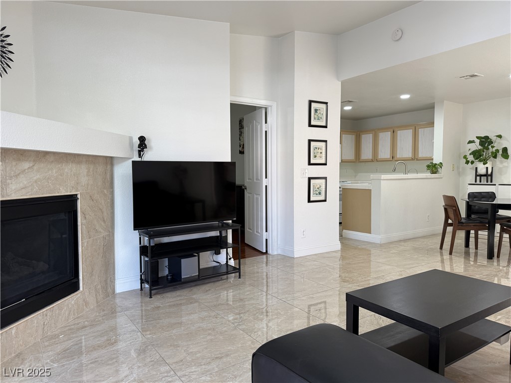 8452 Boseck Drive 225 Property Photo 1