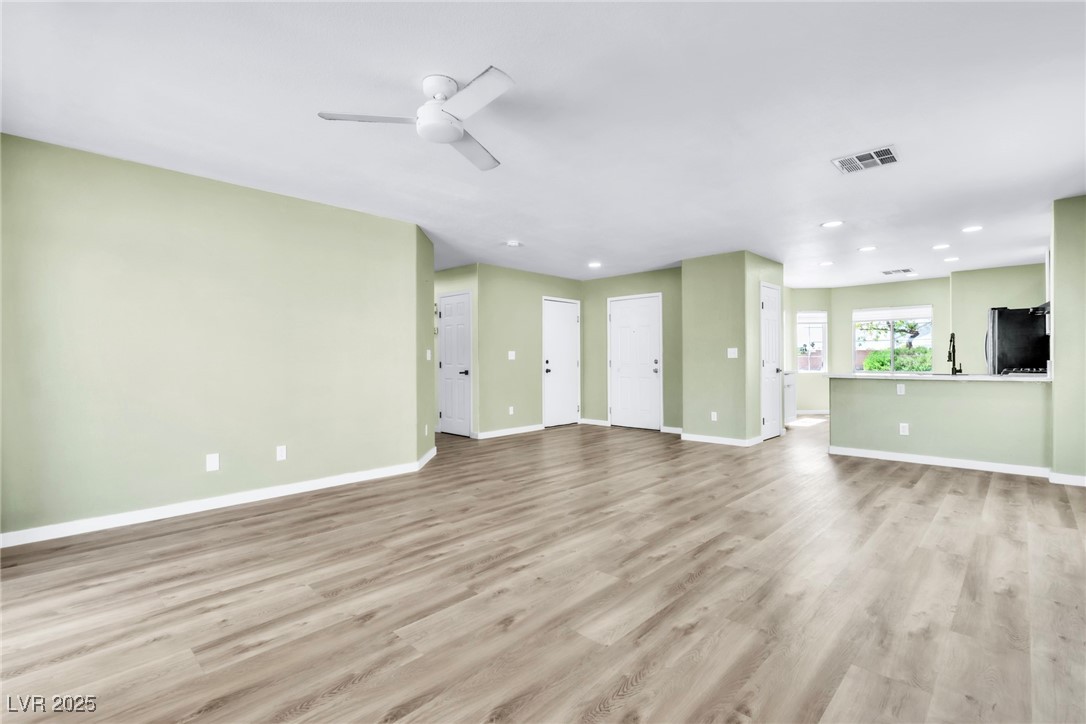 5332 Hadley Court Property Photo 6