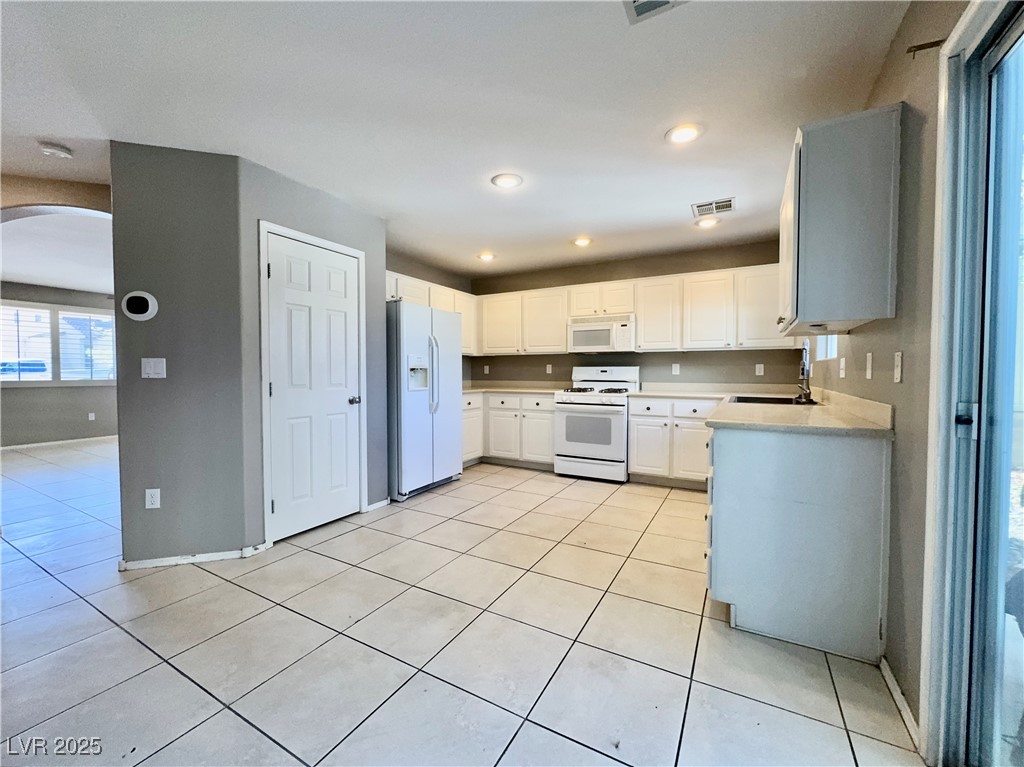7173 Dravite Court Property Photo 6