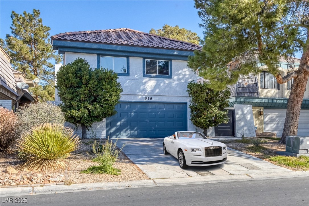916 Vegas Valley Drive Property Photo