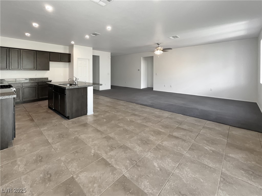 138 Scarlett View Avenue Property Photo 22