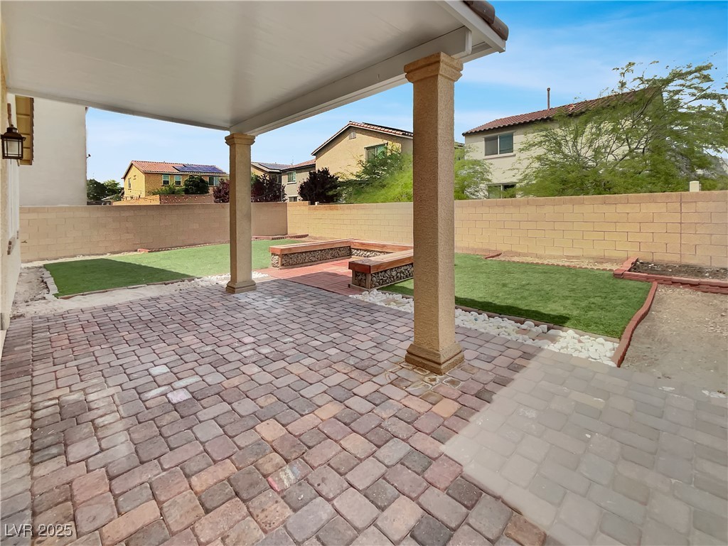 138 Scarlett View Avenue Property Photo 33