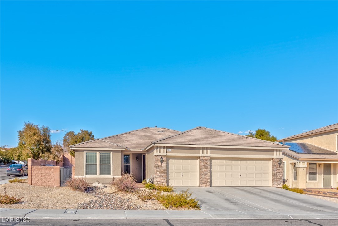 1844 Moonglow Peak Avenue Property Photo