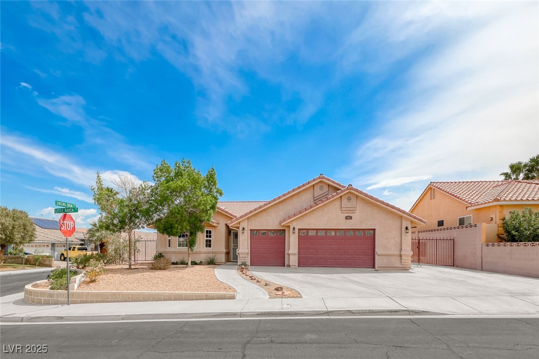 902 Little Raven Street Property Photo