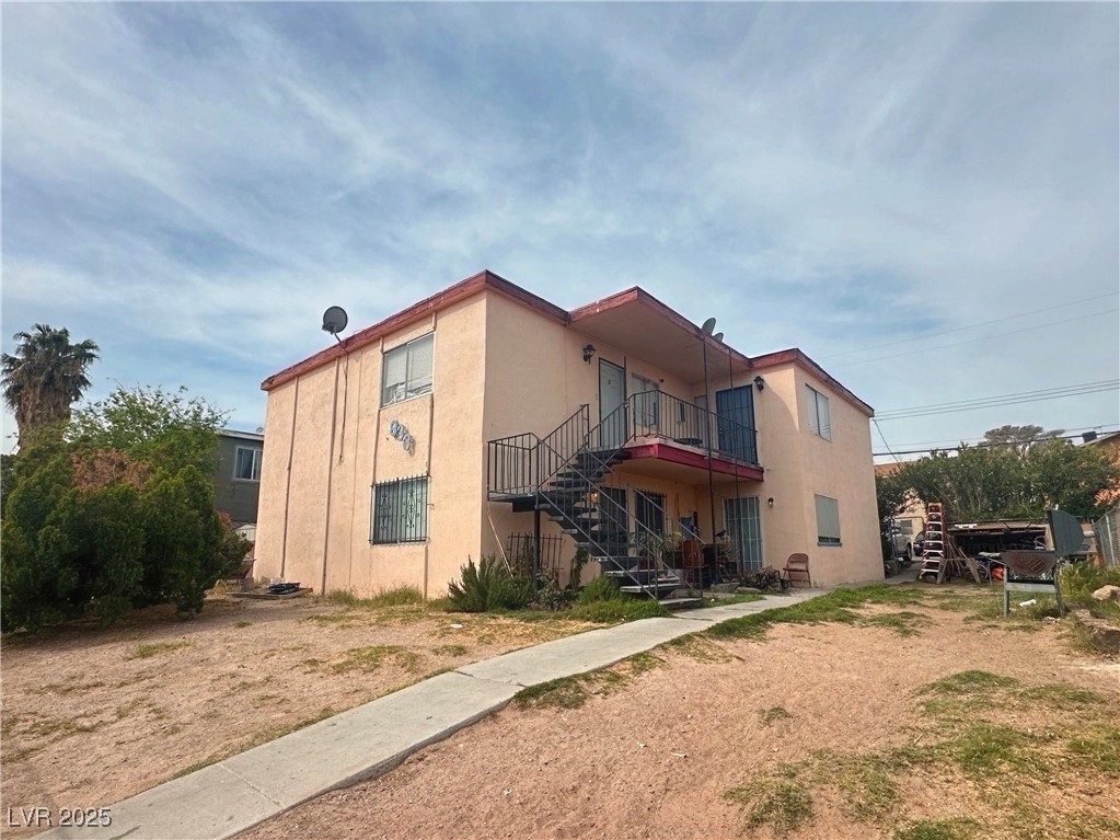 833 Bruce Street Property Photo