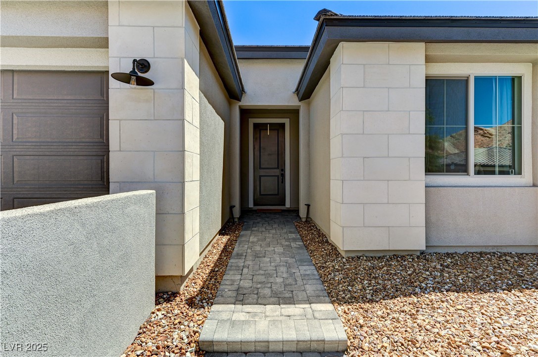 54 Mirage View Drive Property Photo 7