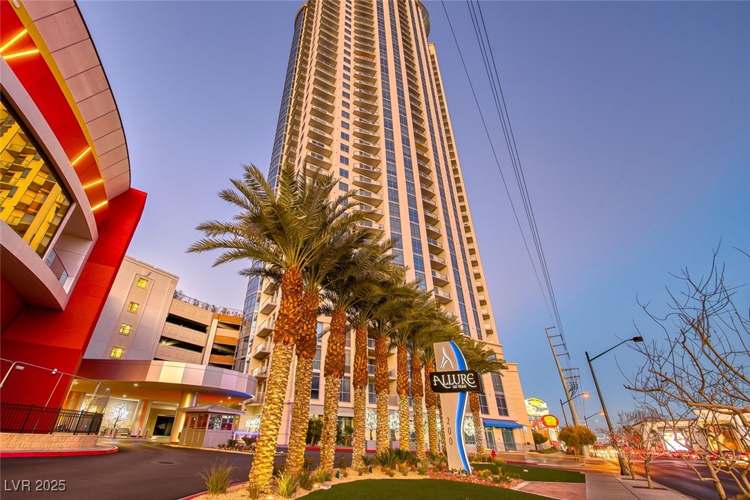 200 West Sahara Avenue 507 Property Photo