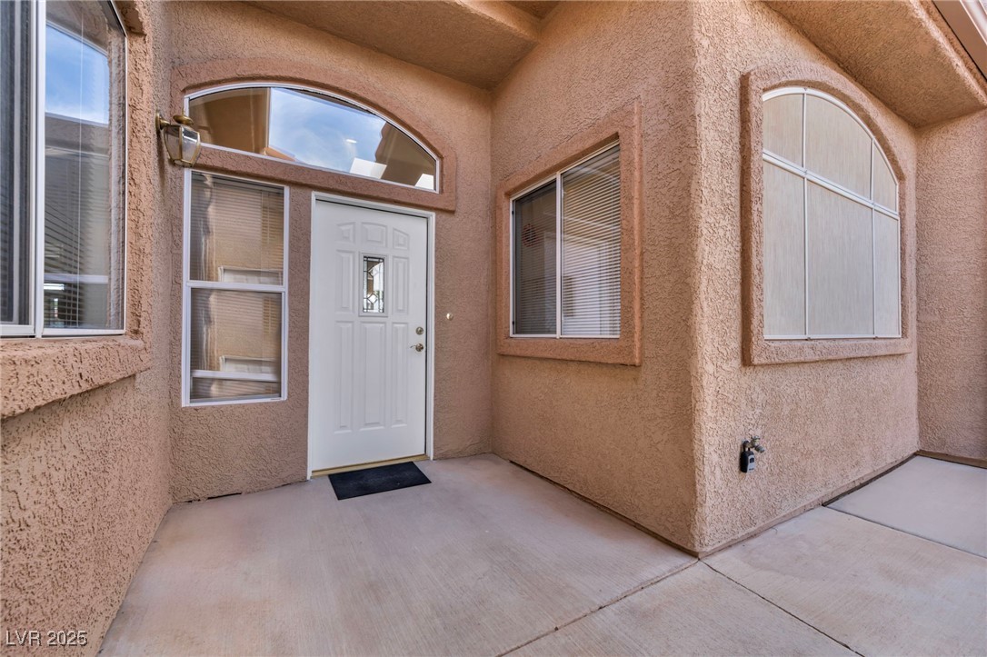 1074 Chaparral Drive Property Photo 4