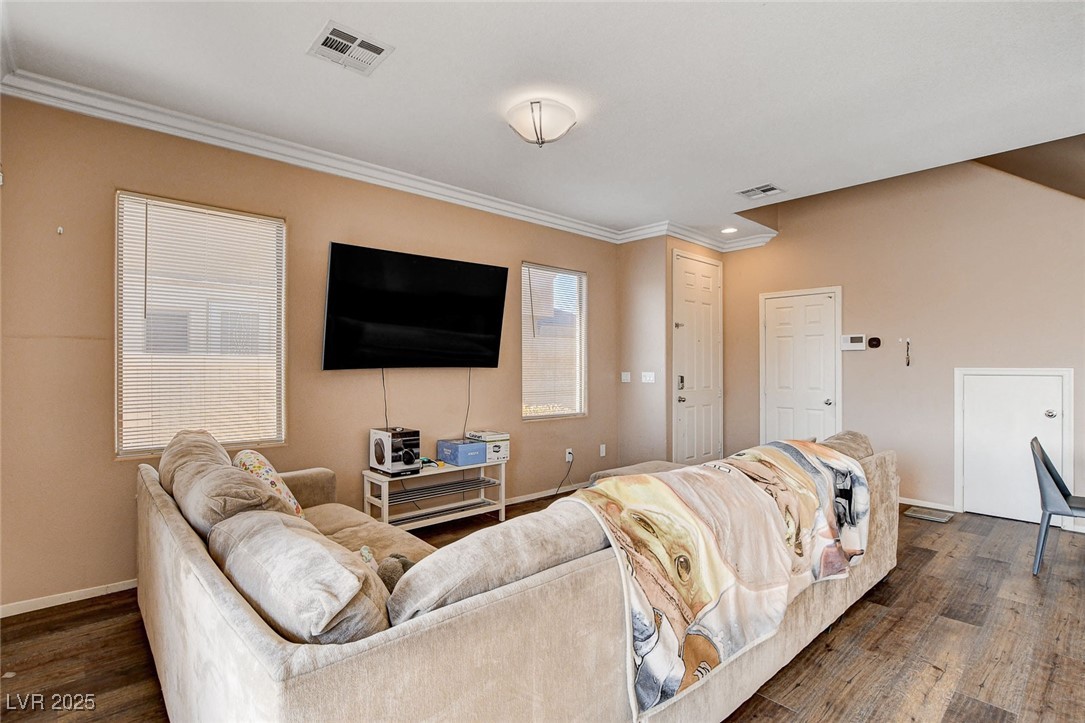 5524 Overlook Valley Street Property Photo 4