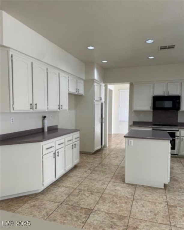 1003 Dover Glen Drive Property Photo 10