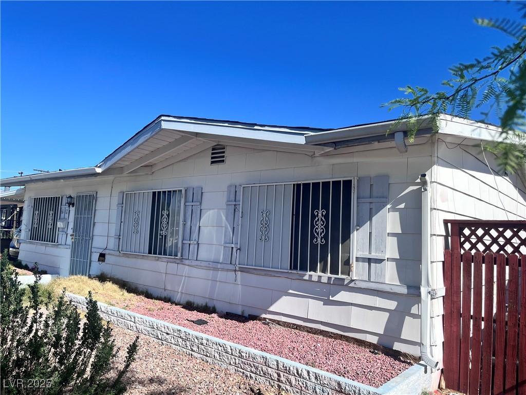 6112 Denver Circle Property Photo