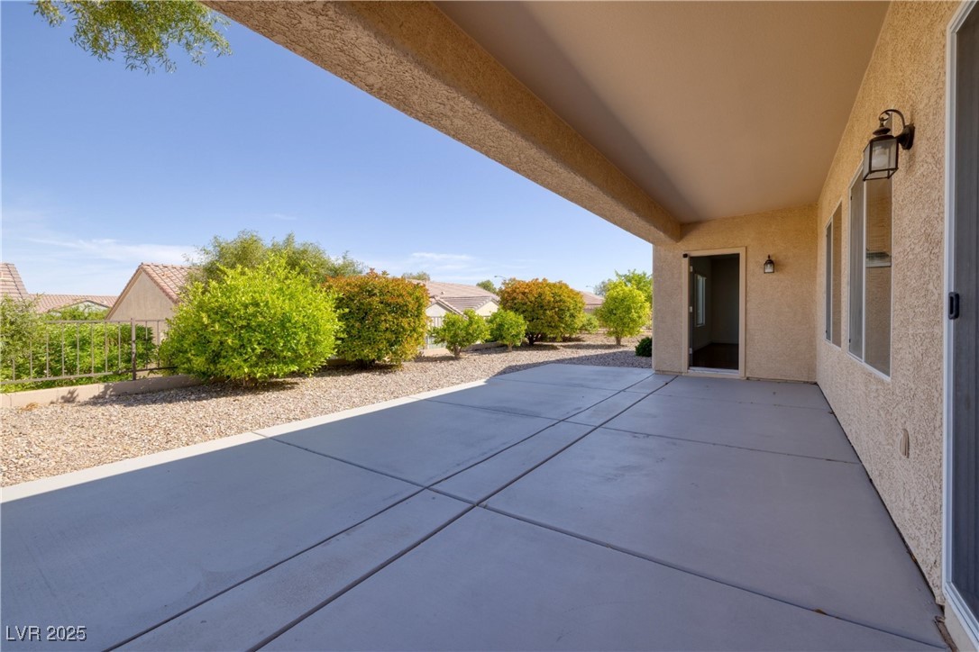 2219 Sawtooth Mountain Drive Property Photo 18