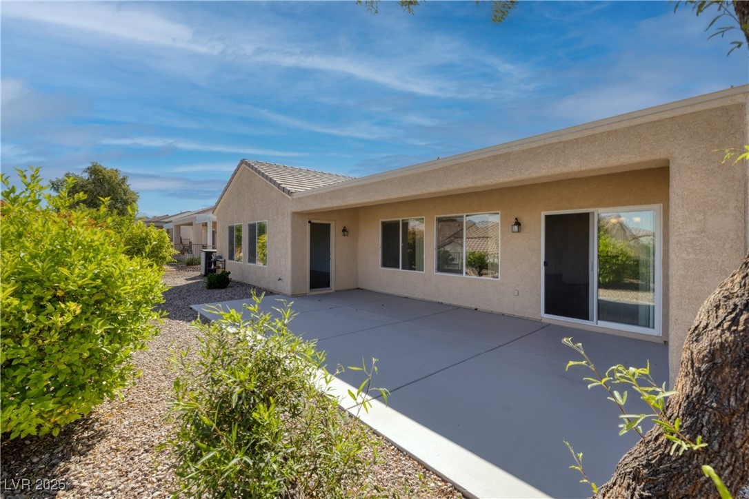 2219 Sawtooth Mountain Drive Property Photo 20