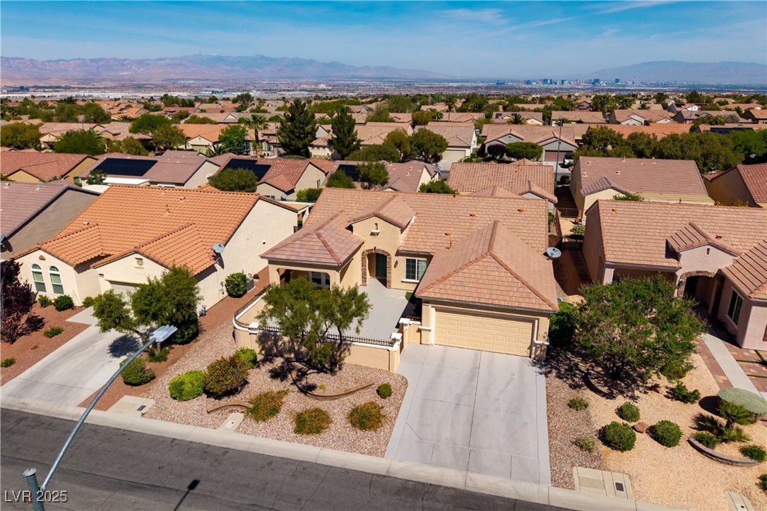 2219 Sawtooth Mountain Drive Property Photo 22