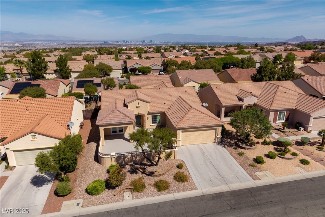 2219 Sawtooth Mountain Drive Property Photo 23