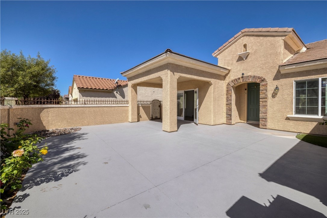 2219 Sawtooth Mountain Drive Property Photo 27