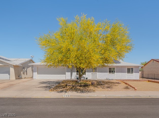 525 Engel Avenue Property Photo 1
