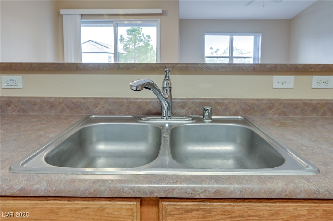 7255 West Sunset Road 2028 Property Photo 19