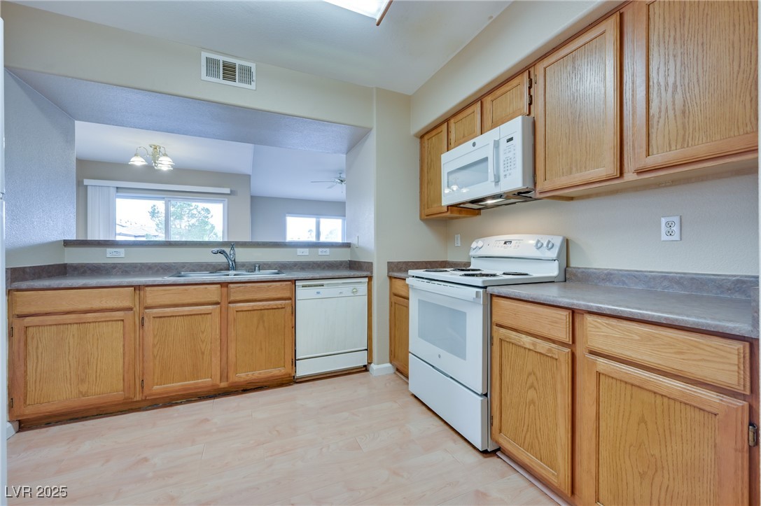 7255 West Sunset Road 2028 Property Photo 21