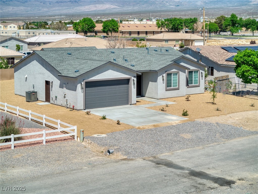 790 Lone Pine Road Property Photo