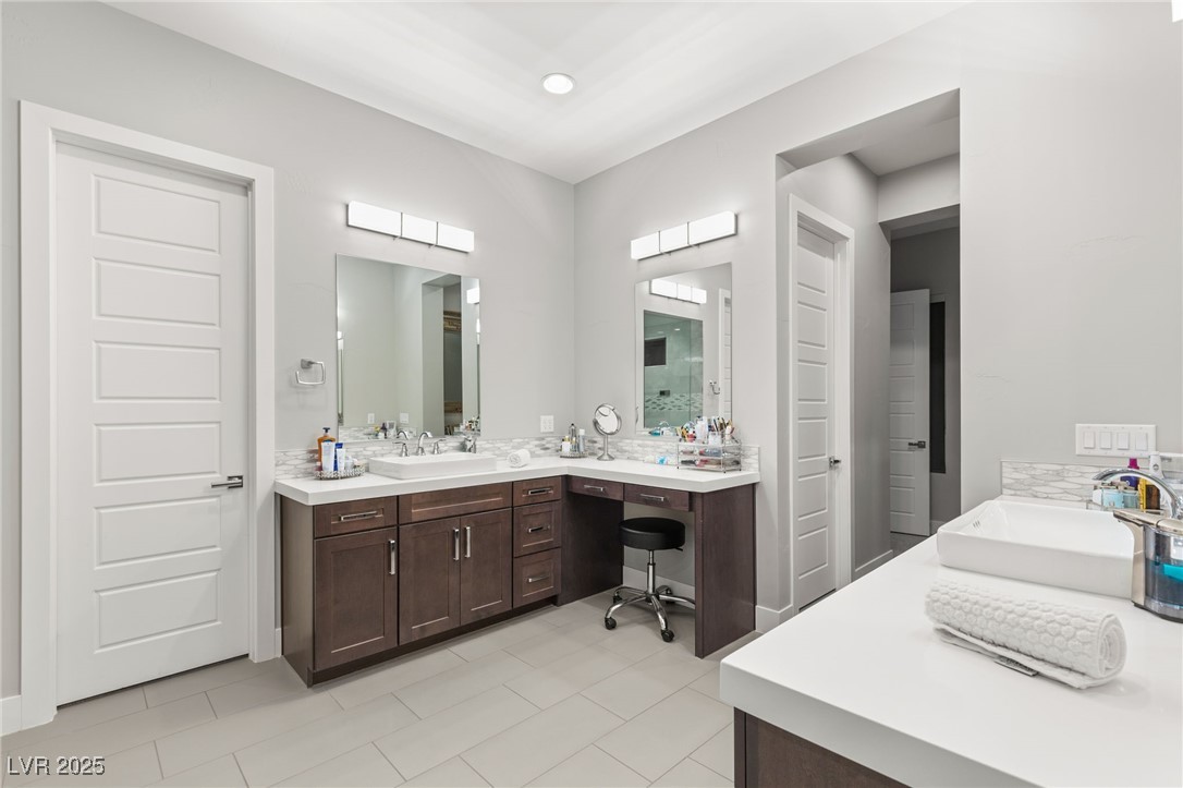 4024 Desert Trace Court Property Photo 19