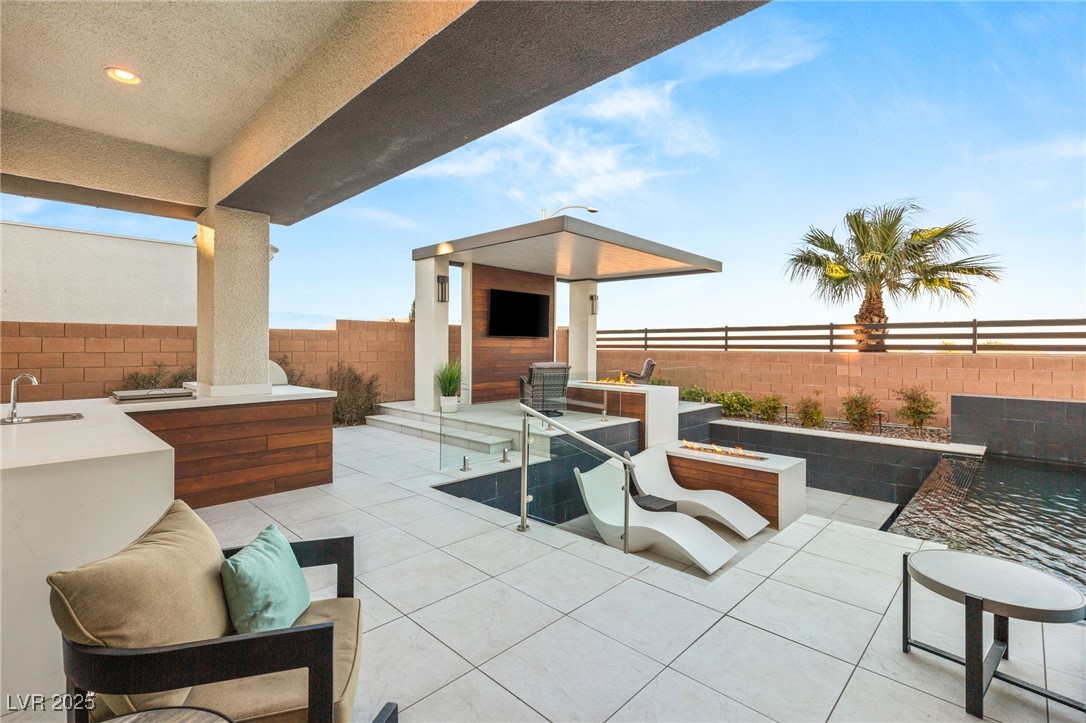 4024 Desert Trace Court Property Photo 40