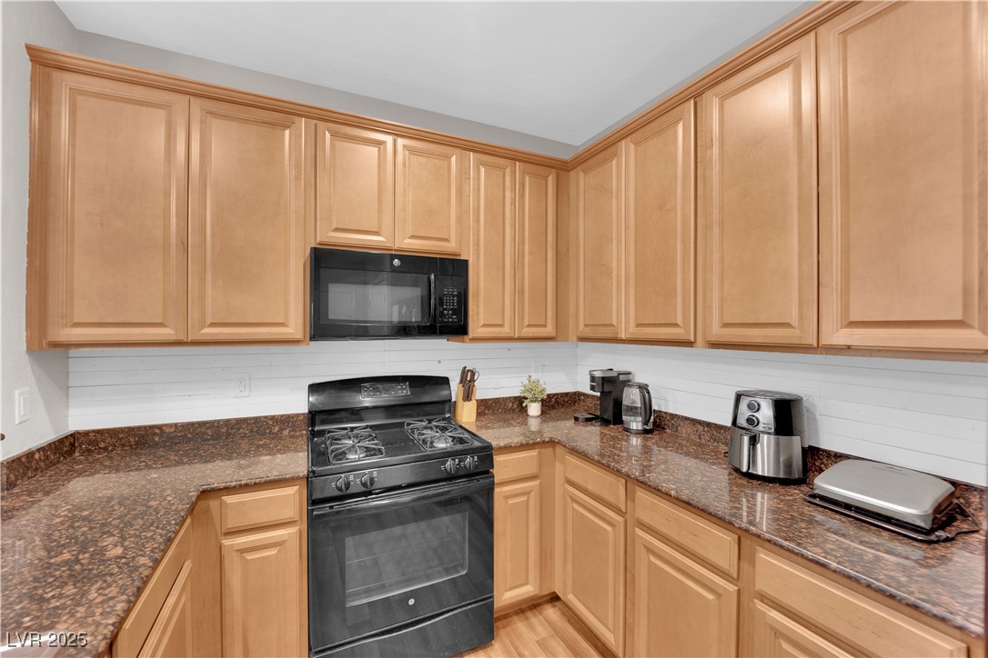 9024 Hazy Haven Court Property Photo 13