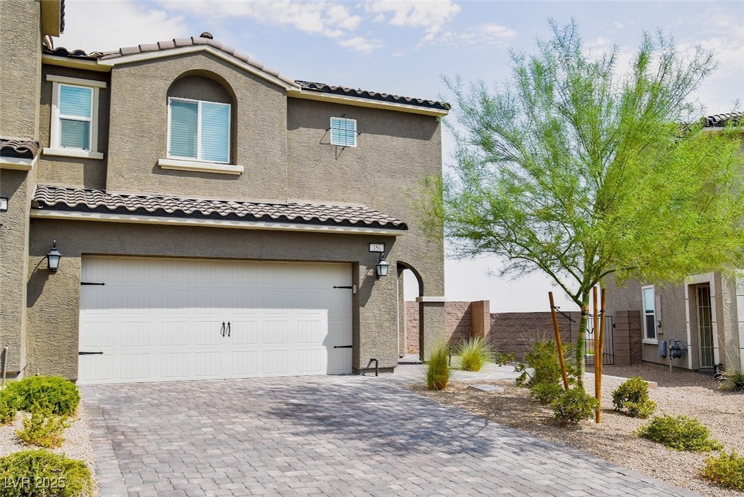356 Rosefinch Street Property Photo