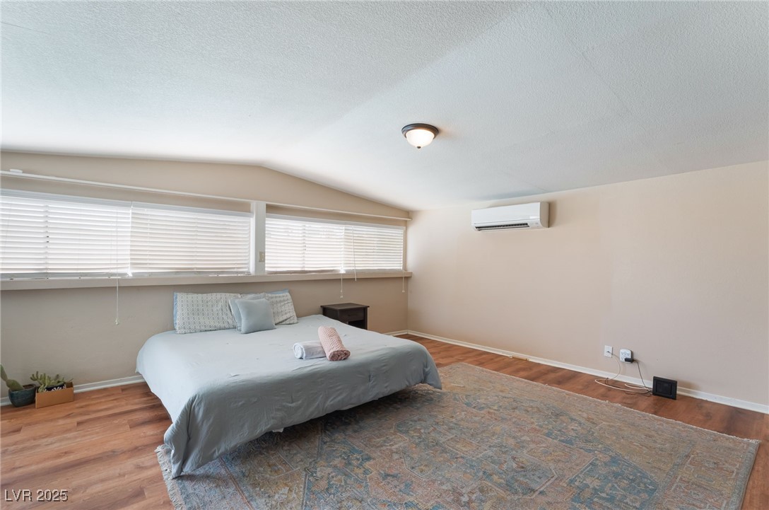 1615 Palora Avenue Property Photo 17