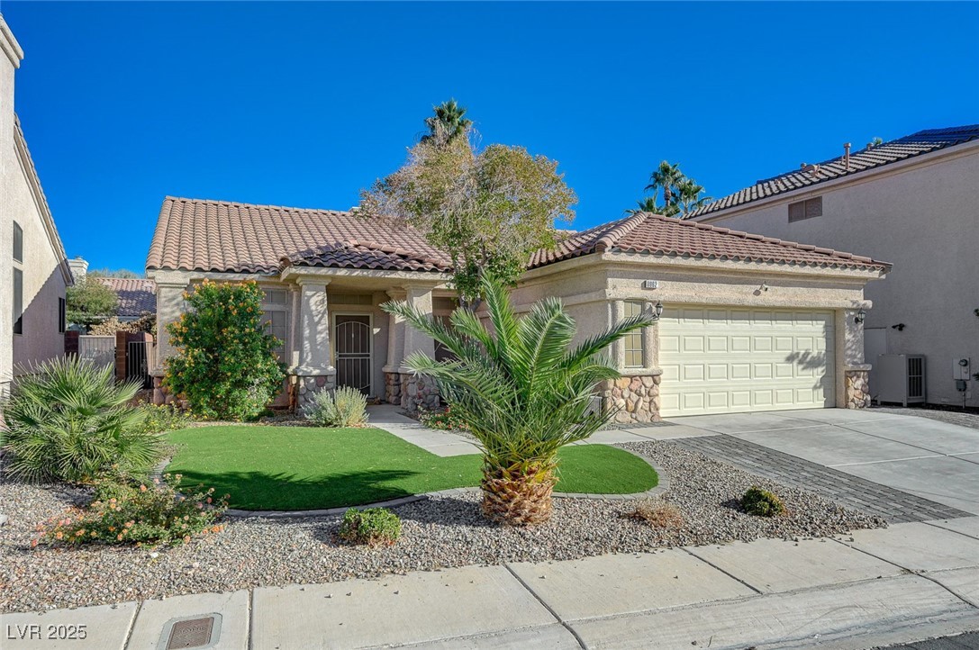 8962 Shale Valley Street Property Photo 2