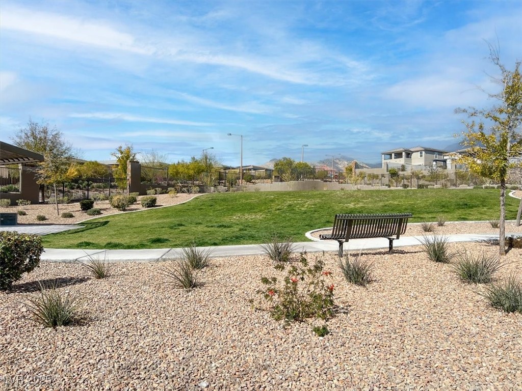 12426 Oregon Cherry Avenue Property Photo 40