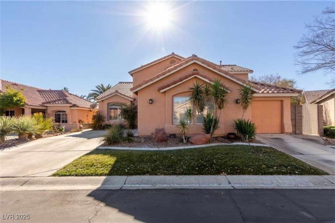 2143 Vista Famosa Court Property Photo