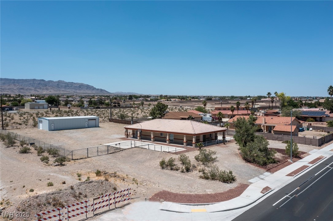 5315 North Fort Apache Road Property Photo 1