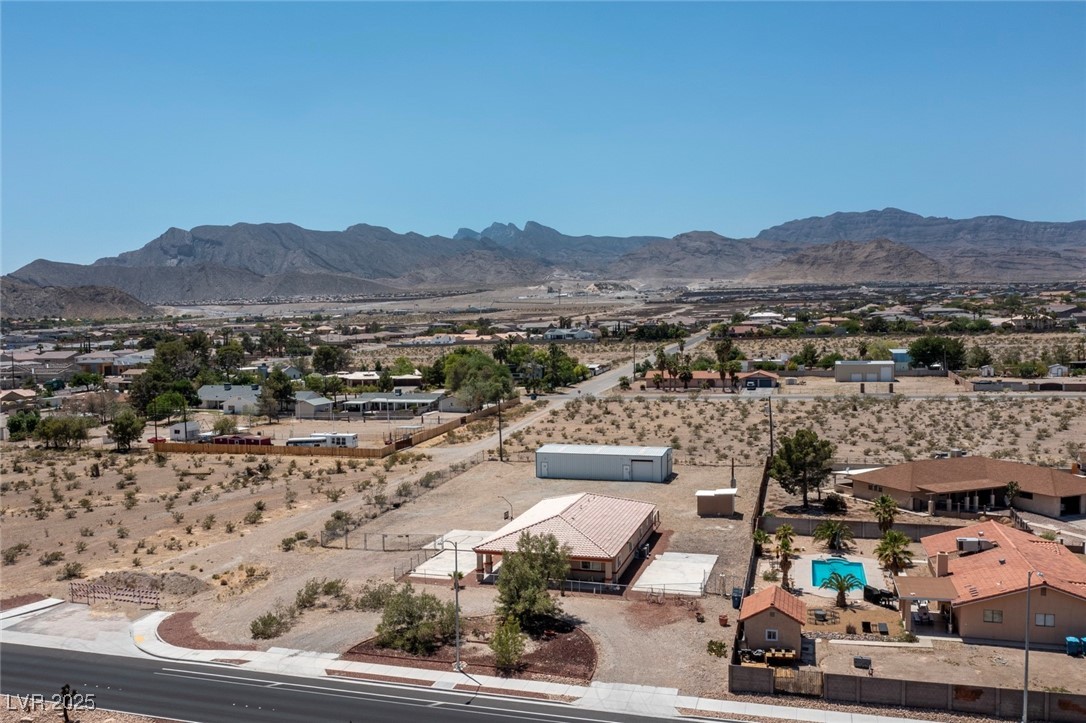5315 North Fort Apache Road Property Photo 4