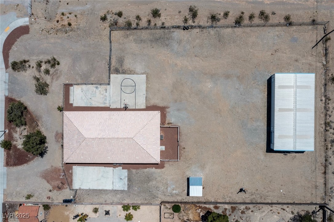 5315 North Fort Apache Road Property Photo 7