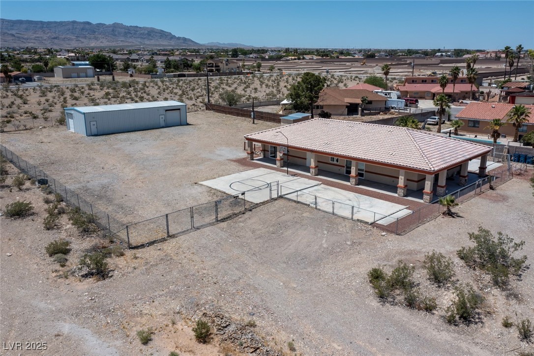 5315 North Fort Apache Road Property Photo 8