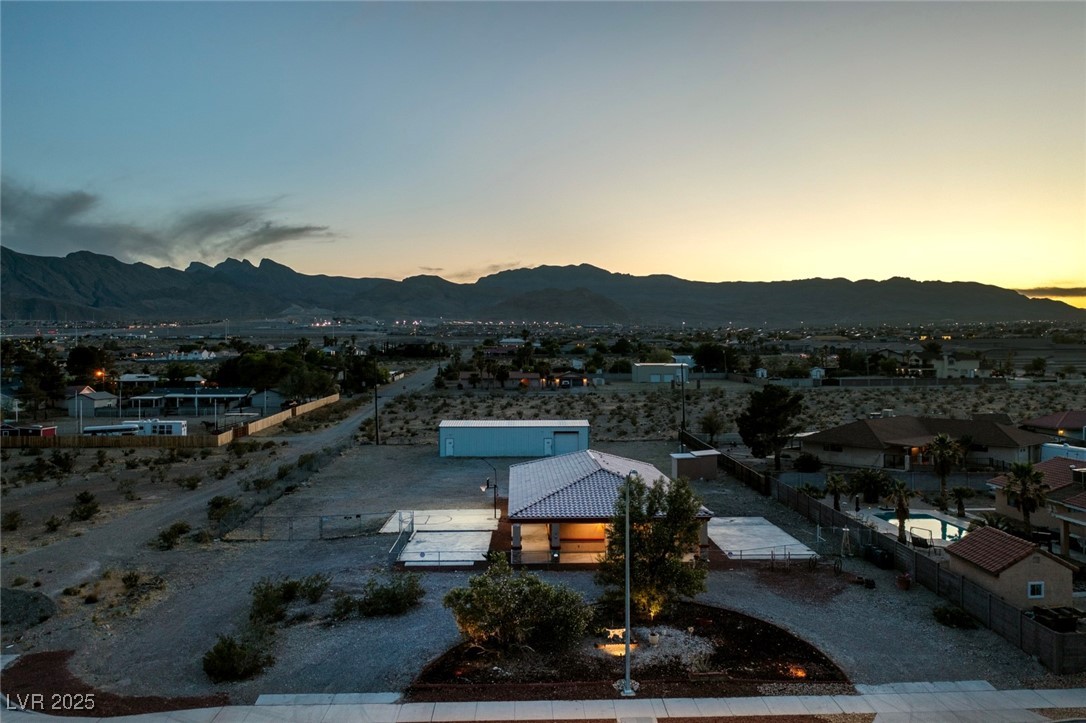 5315 North Fort Apache Road Property Photo 9