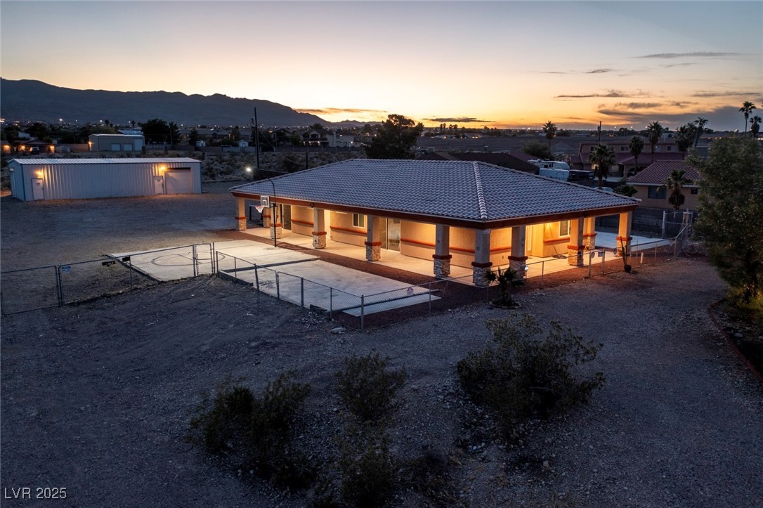 5315 North Fort Apache Road Property Photo 14