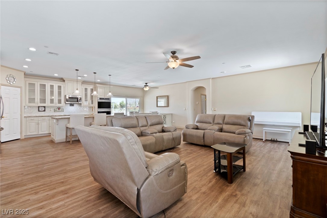 5315 North Fort Apache Road Property Photo 19