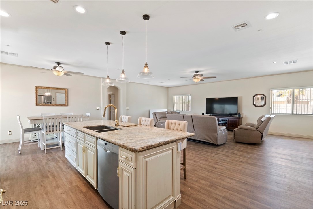 5315 North Fort Apache Road Property Photo 24