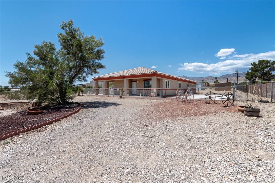 5315 North Fort Apache Road Property Photo 37