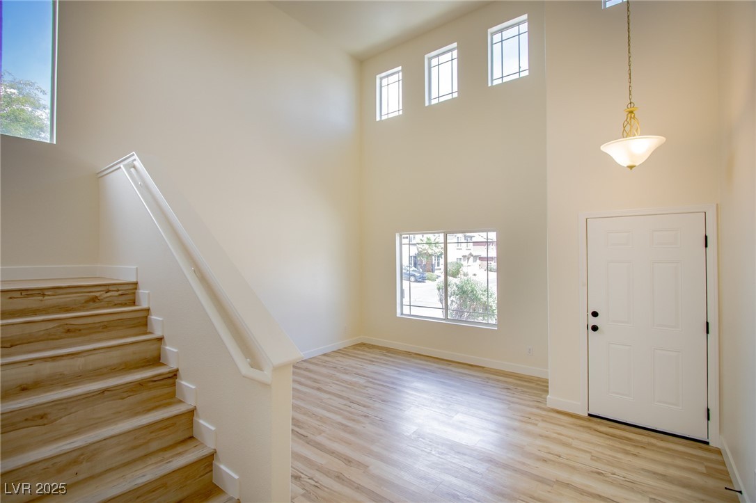 5345 Tustin Hills Street Property Photo 5