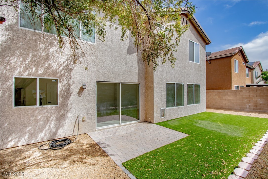 5345 Tustin Hills Street Property Photo 7